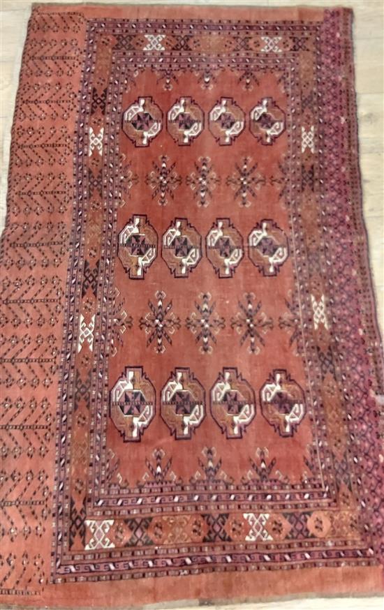 A Bokhara rug 100 x 161cm